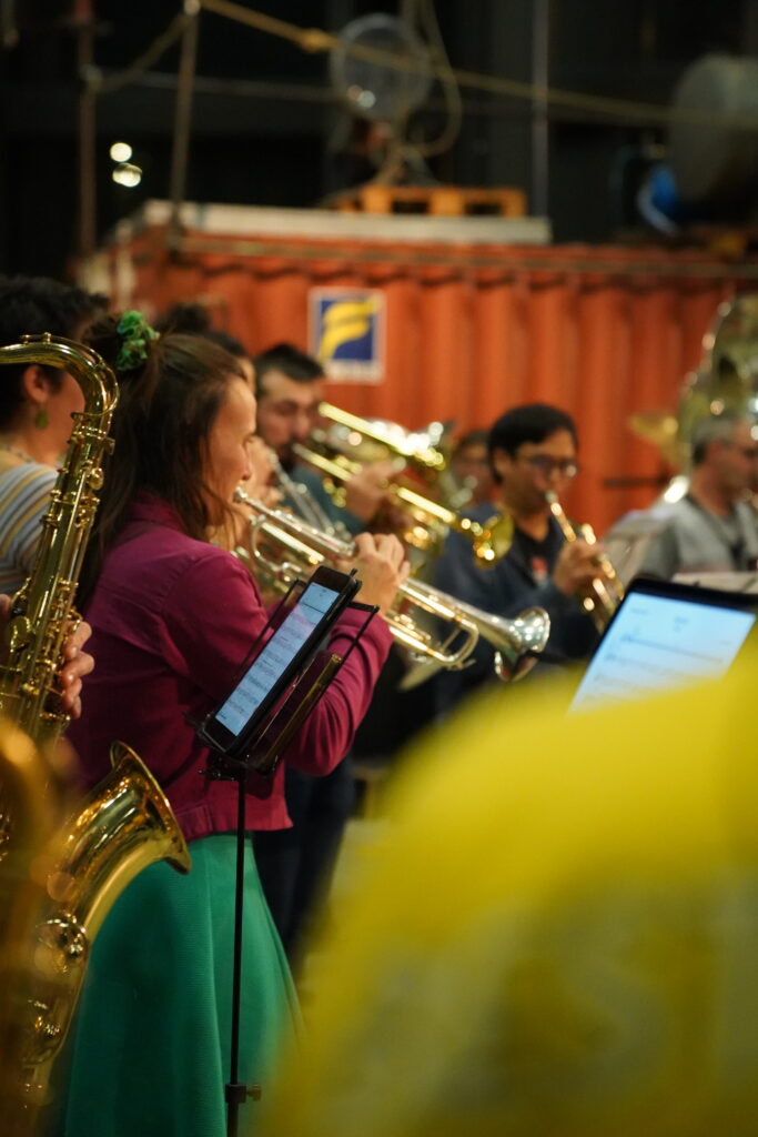 HALLE EN FANFARE